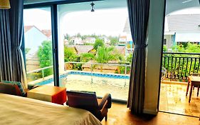 Hidden Beach Bungalow Sea View